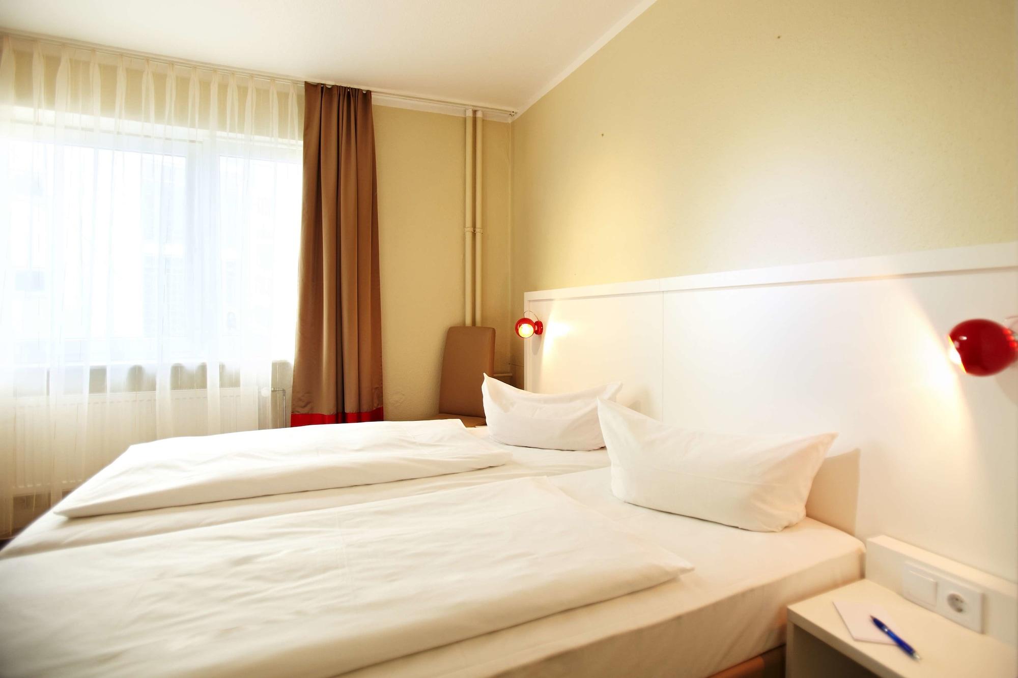 Hotel Ostseehalle Kiel By Premiere Classe Buitenkant foto