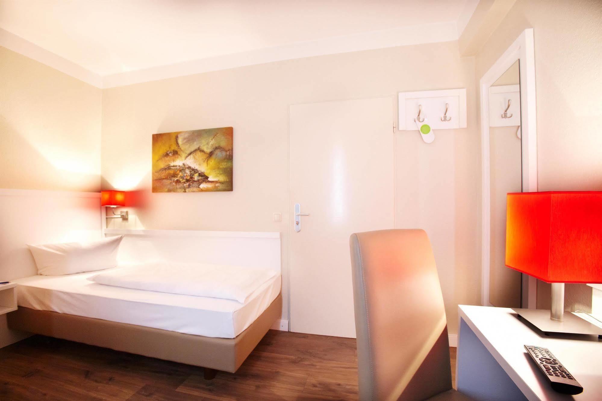 Hotel Ostseehalle Kiel By Premiere Classe Buitenkant foto